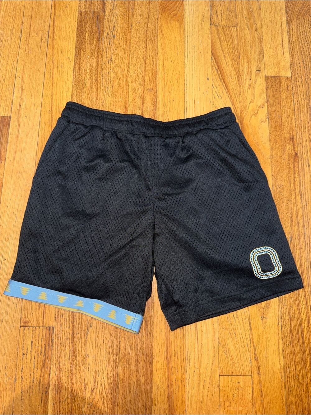 Overtime Kids Black Mesh Athletic Shorts with Blue/Grey Trim Size XL